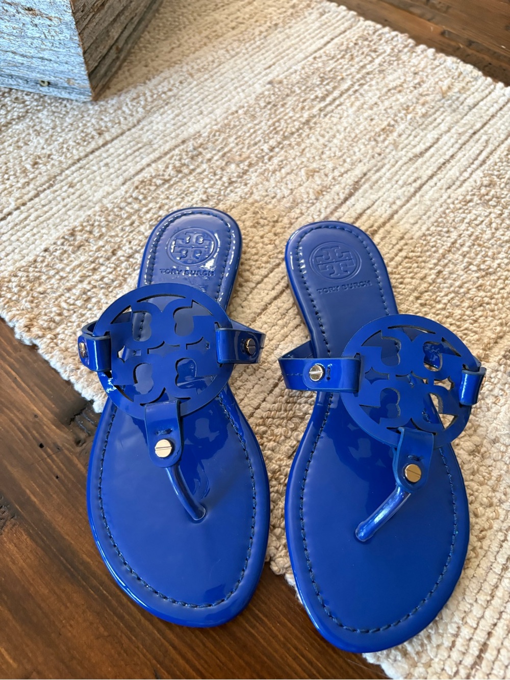 Tory Burch Glossy Patent Miller Thong Sandals - Royal Blue